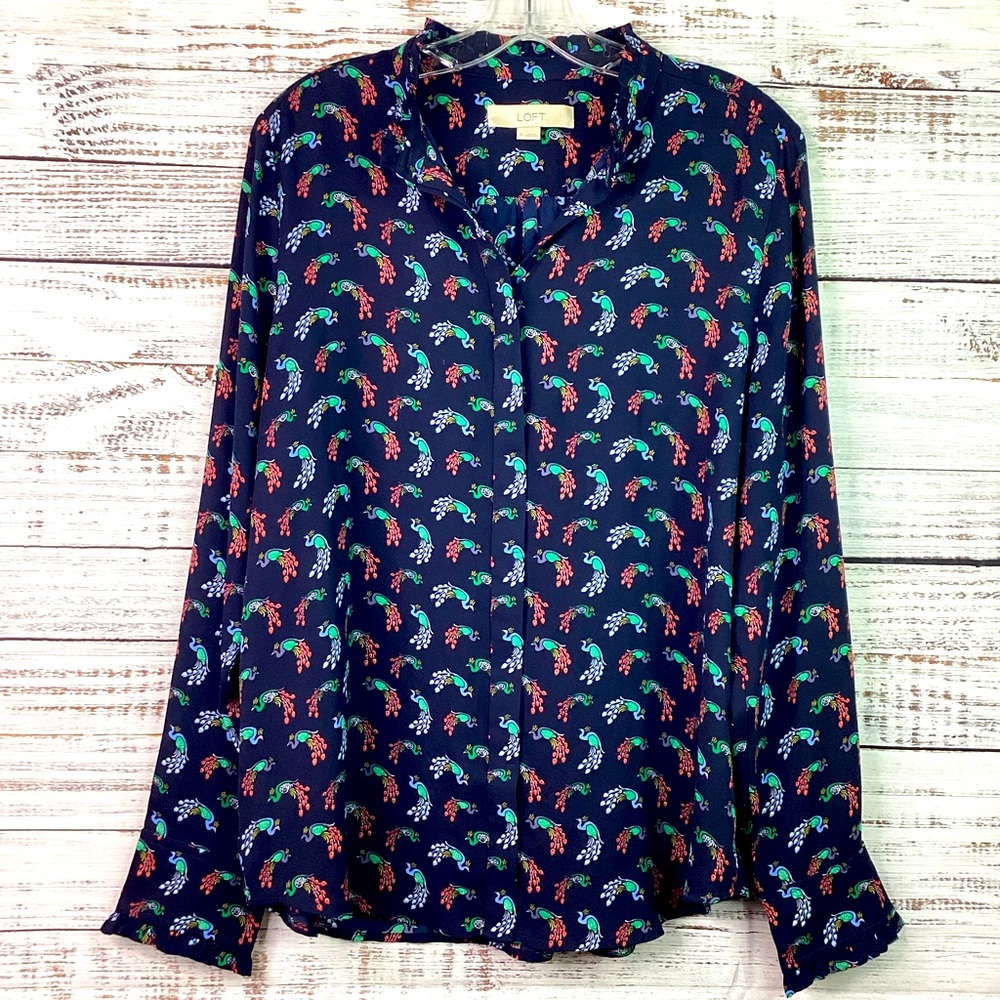 LOFT SIZE M BLUE PEACOCK PRINT TOP FALL WINTER BLOUSE GUC